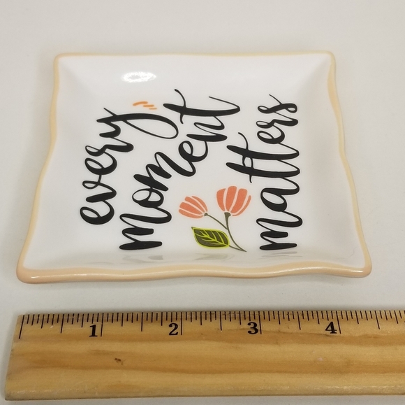 Young's Every Moment Matters Inspirational Ring Dish Trinket Tray 4.5" x 4.5" Sq - Picture 6 of 7